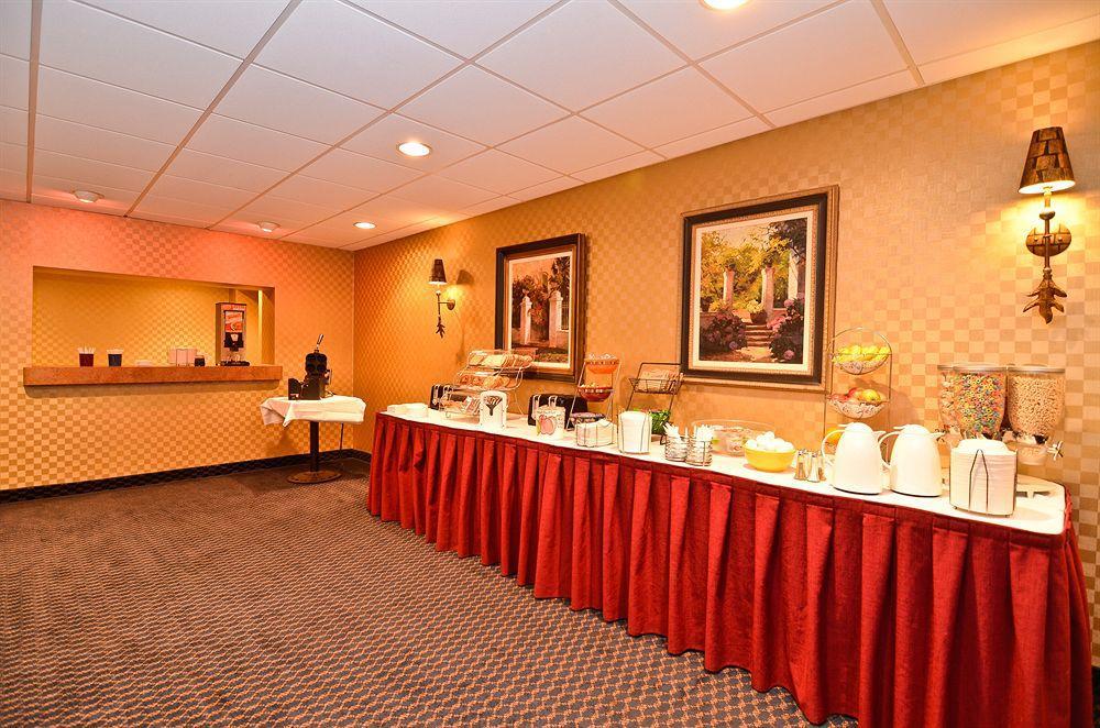 Best Western On The Avenue Buffalo Nhà hàng bức ảnh
