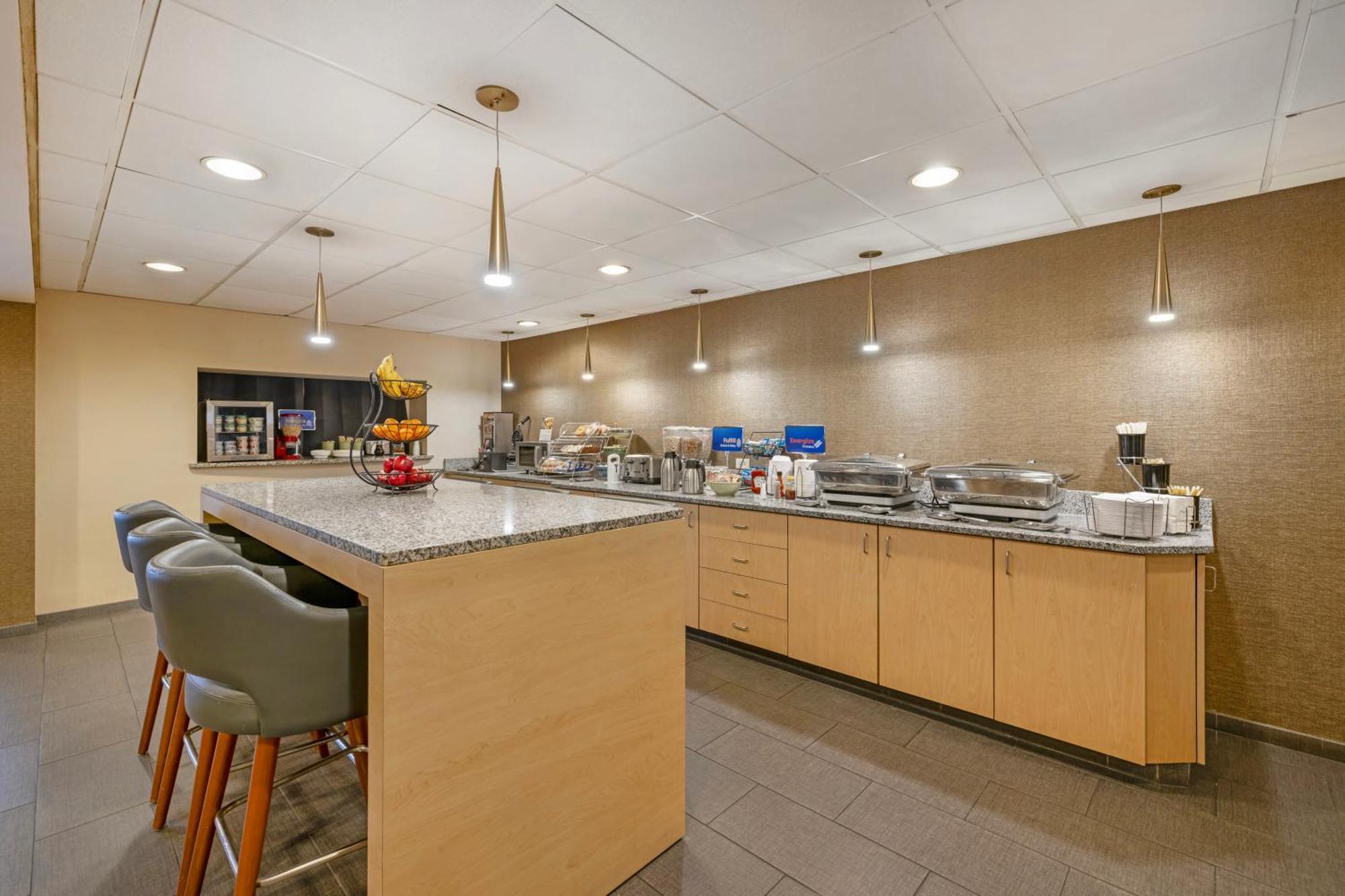 Best Western On The Avenue Buffalo Ngoại thất bức ảnh