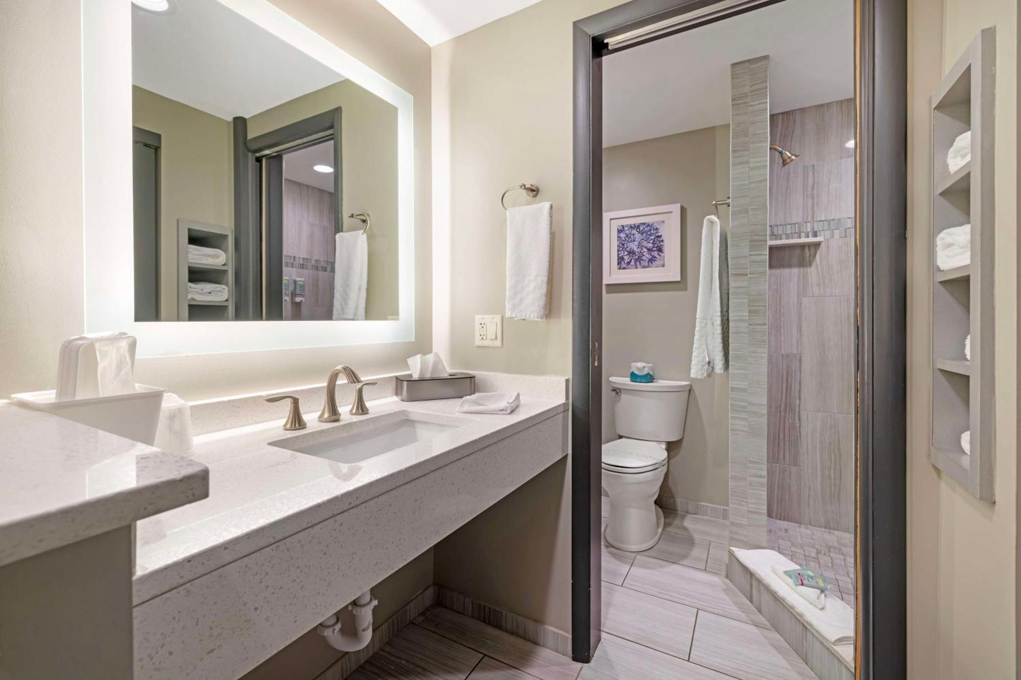 Best Western On The Avenue Buffalo Ngoại thất bức ảnh